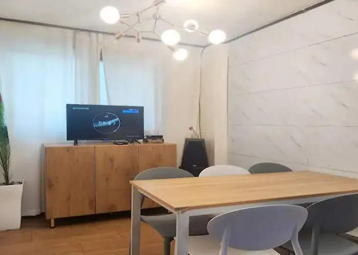 Appartement K-10 홍대 연드럴파크, 6번출구에서 8분거리,2룸개조 공간 K10 *